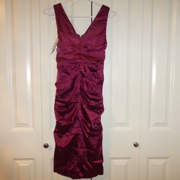 NWT LE CHATEAU reddish plum silky satin ruched cocktail party dress - Picture 8 of 15
